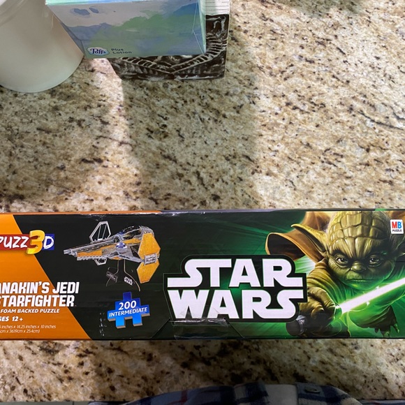 New MB Star Wars 3 D Puzzle Anakins’s Jedi Starfighter 220 Pc - Picture 4 of 4
